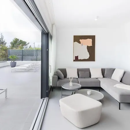 Semesterbostad Moderne Xema Am Meer- Magischer Blick By Interhome *