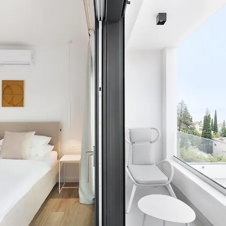 Semesterbostad Moderne Xema Am Meer- Magischer Blick By Interhome