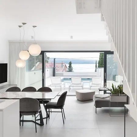 Moderne Xema Am Meer- Magischer Blick By Interhome * Dramalj