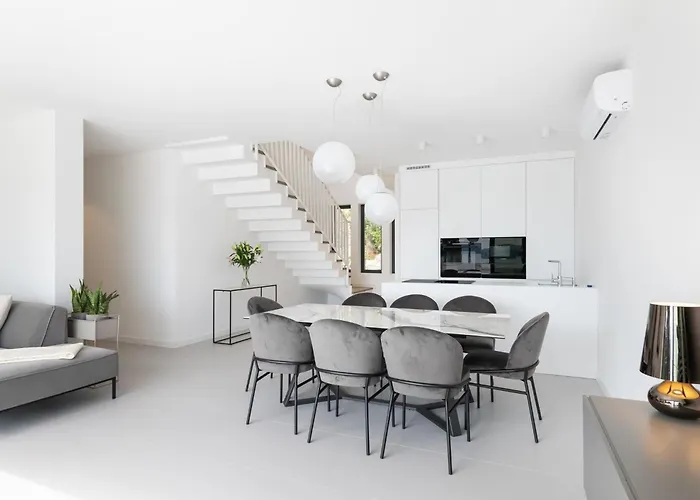 Moderne Xema Am Meer- Magischer Blick By Interhome * Dramalj